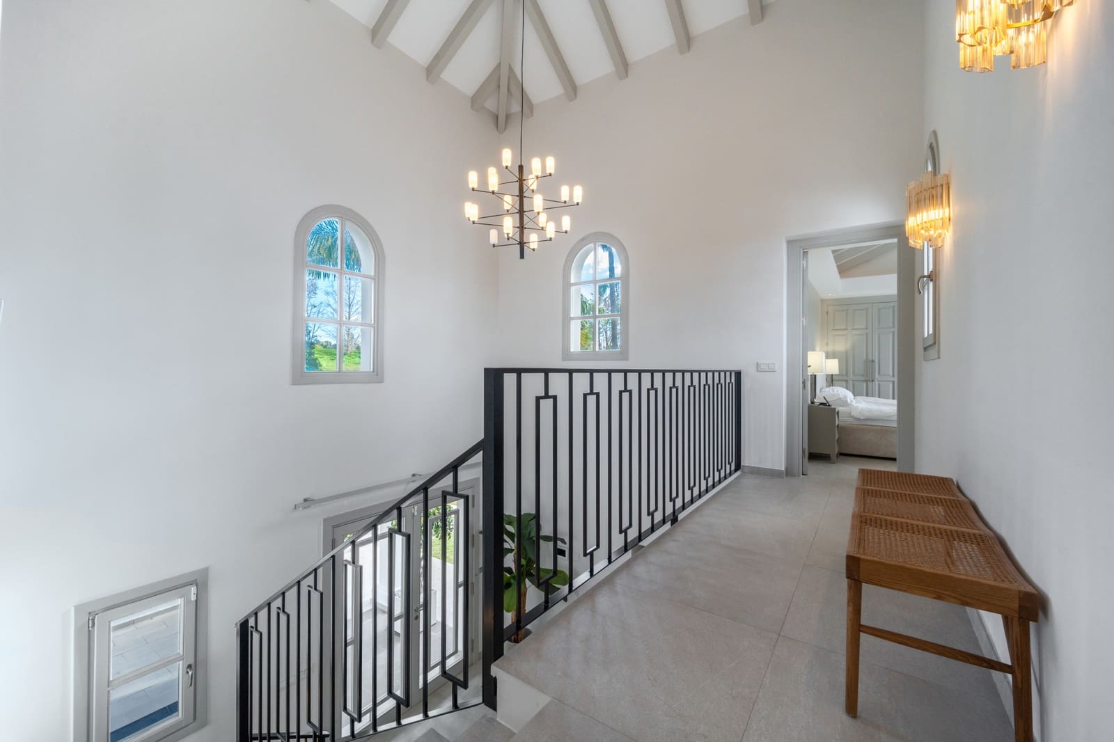 6 bedroom Villa for sale in Marbella with pool garage - € 3,950,000 (Ref: 9513303)
