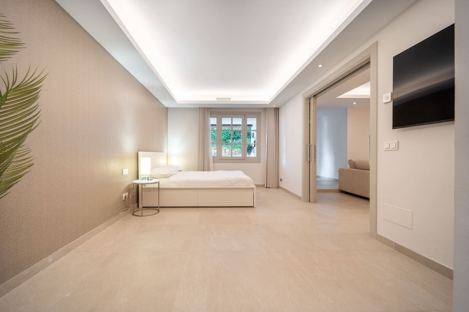 6 bedroom Villa for sale in Marbella with pool garage - € 3,950,000 (Ref: 9513303)