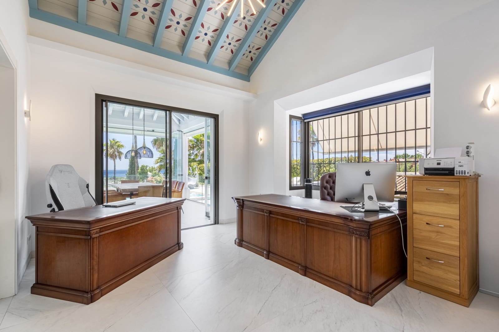 4 slaapkamer Villa te koop in Marbella met zwembad garage - € 3.995.000 (Ref: 9533470)