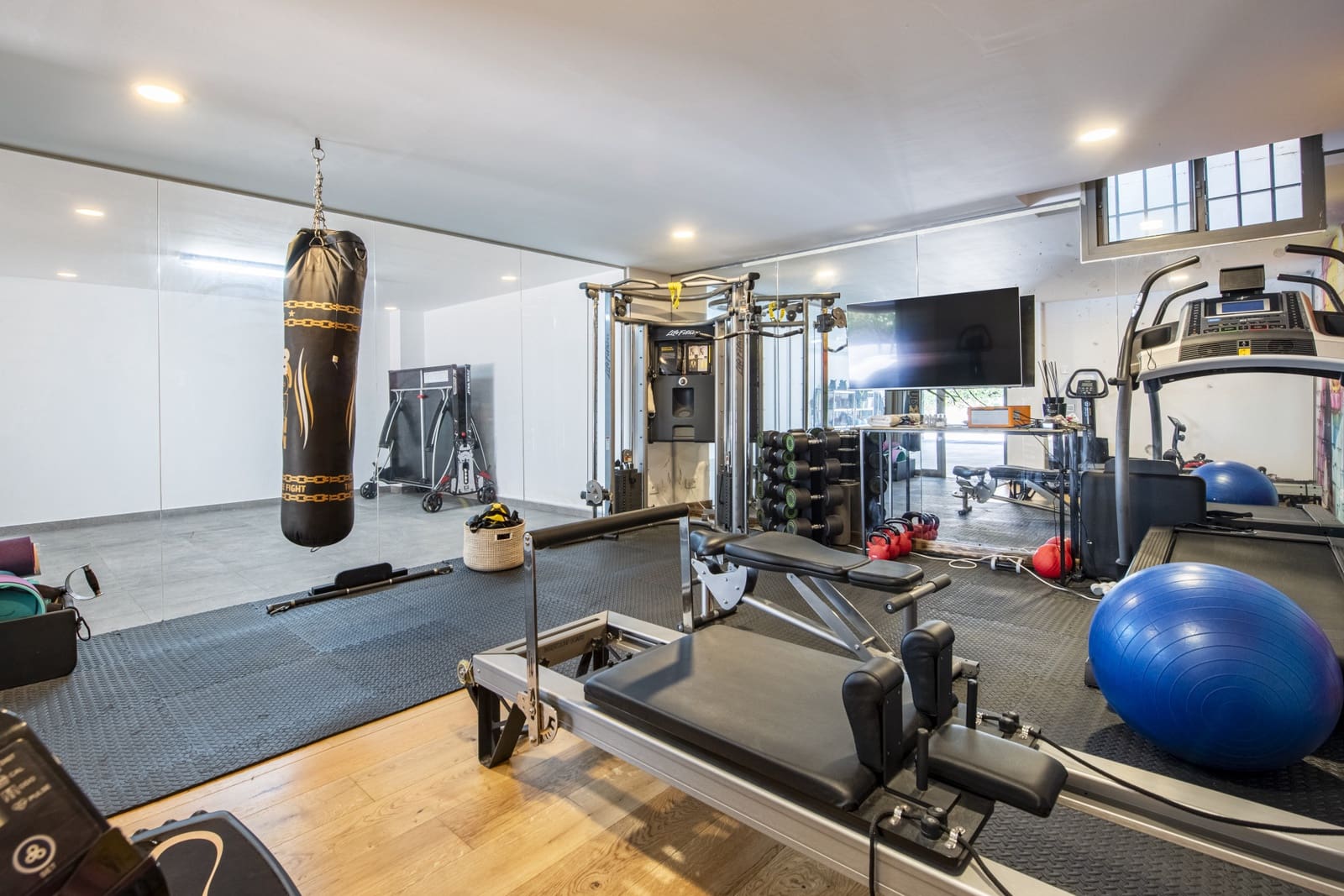 4 slaapkamer Villa te koop in Marbella met zwembad garage - € 3.995.000 (Ref: 9533470)