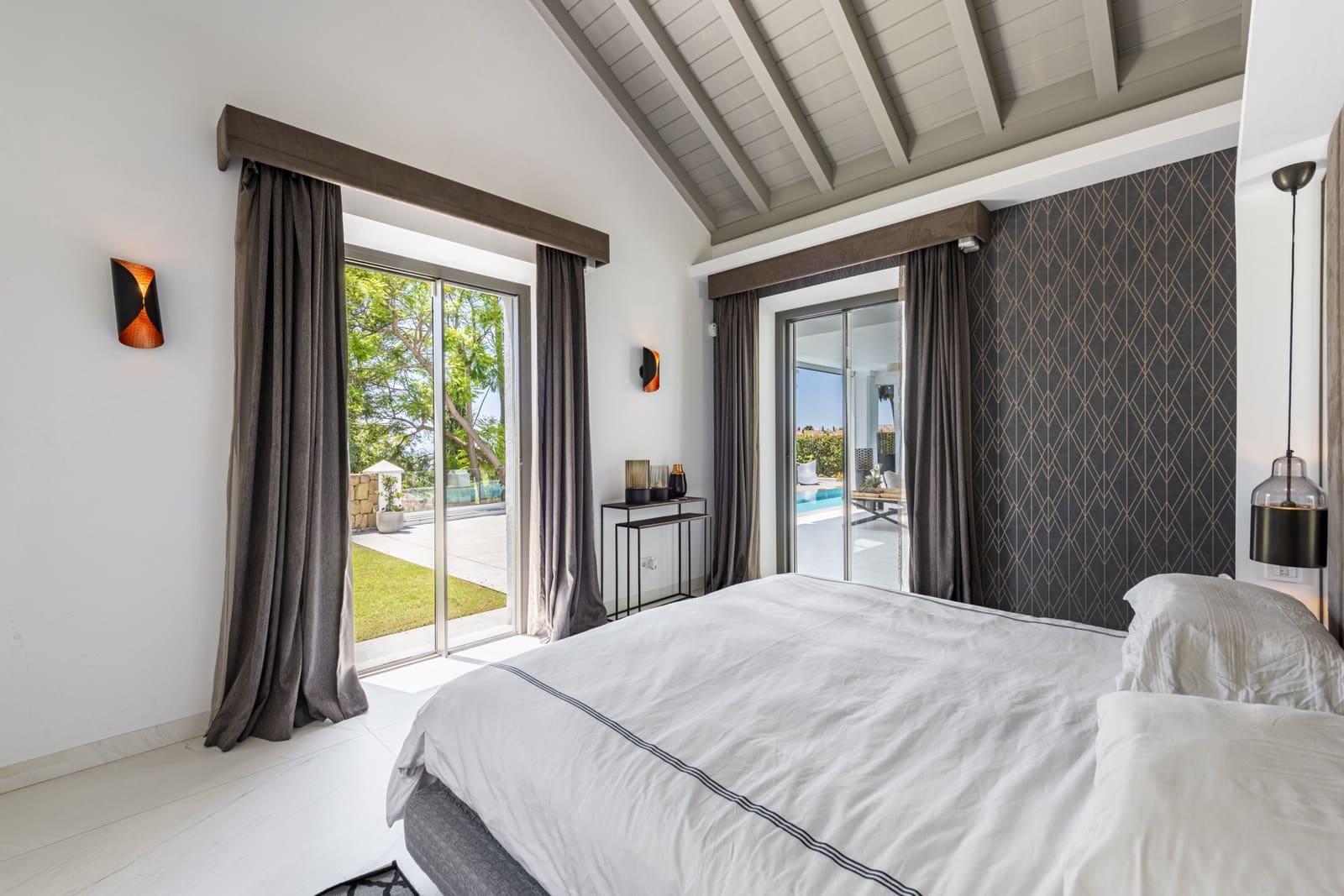 4 slaapkamer Villa te koop in Marbella met zwembad garage - € 3.995.000 (Ref: 9533470)