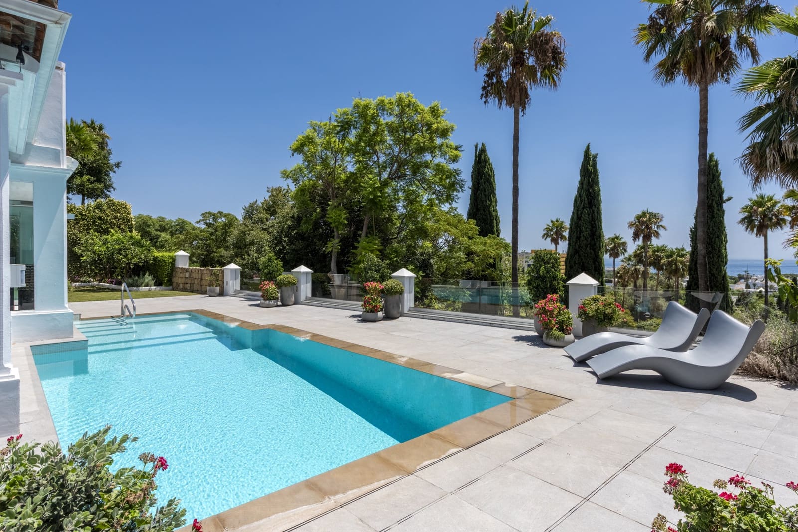 4 slaapkamer Villa te koop in Marbella met zwembad garage - € 3.995.000 (Ref: 9533470)