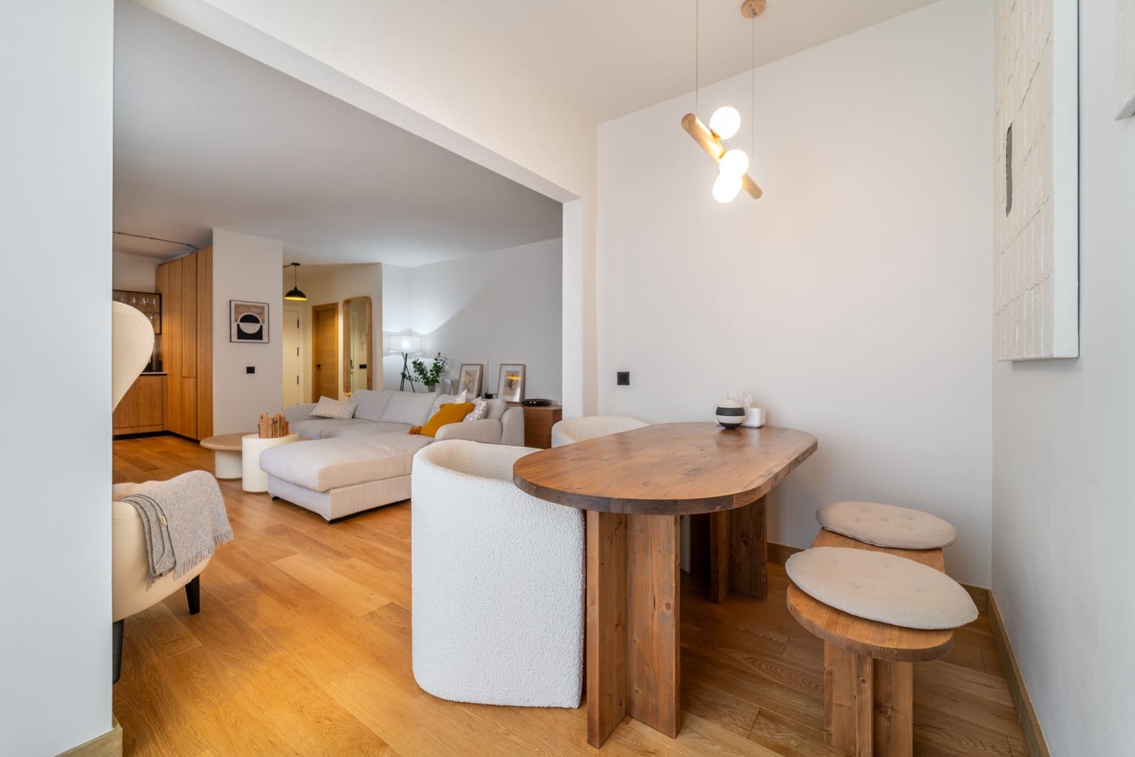 2 bedroom Apartment for sale in Marbella with pool garage - € 1,100,000 (Ref: 9540956)