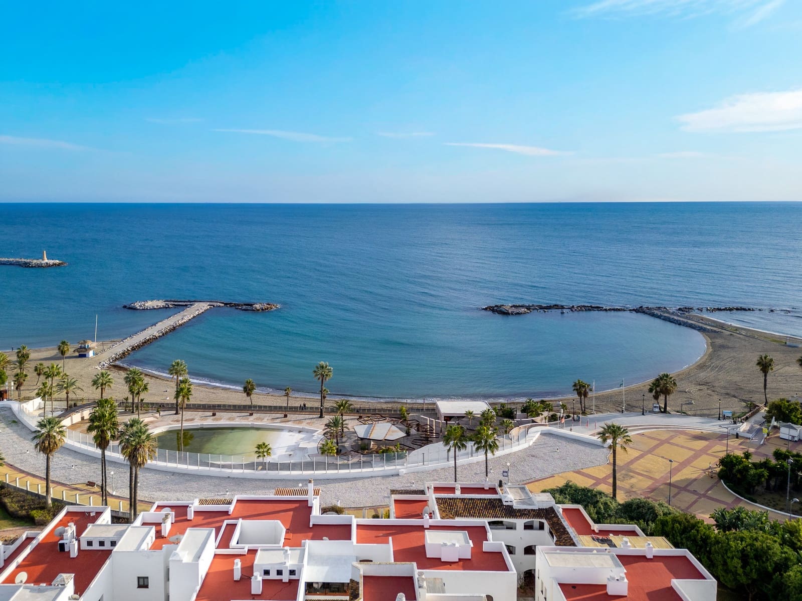 2 bedroom Apartment for sale in Marbella with pool garage - € 1,100,000 (Ref: 9540956)