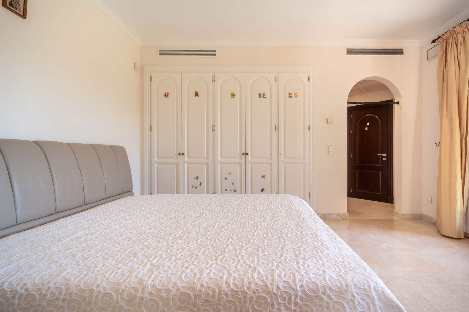 4 chambre Villa/Maison à vendre à Marbella avec piscine garage - 4 900 000 € (Ref: 9540957)