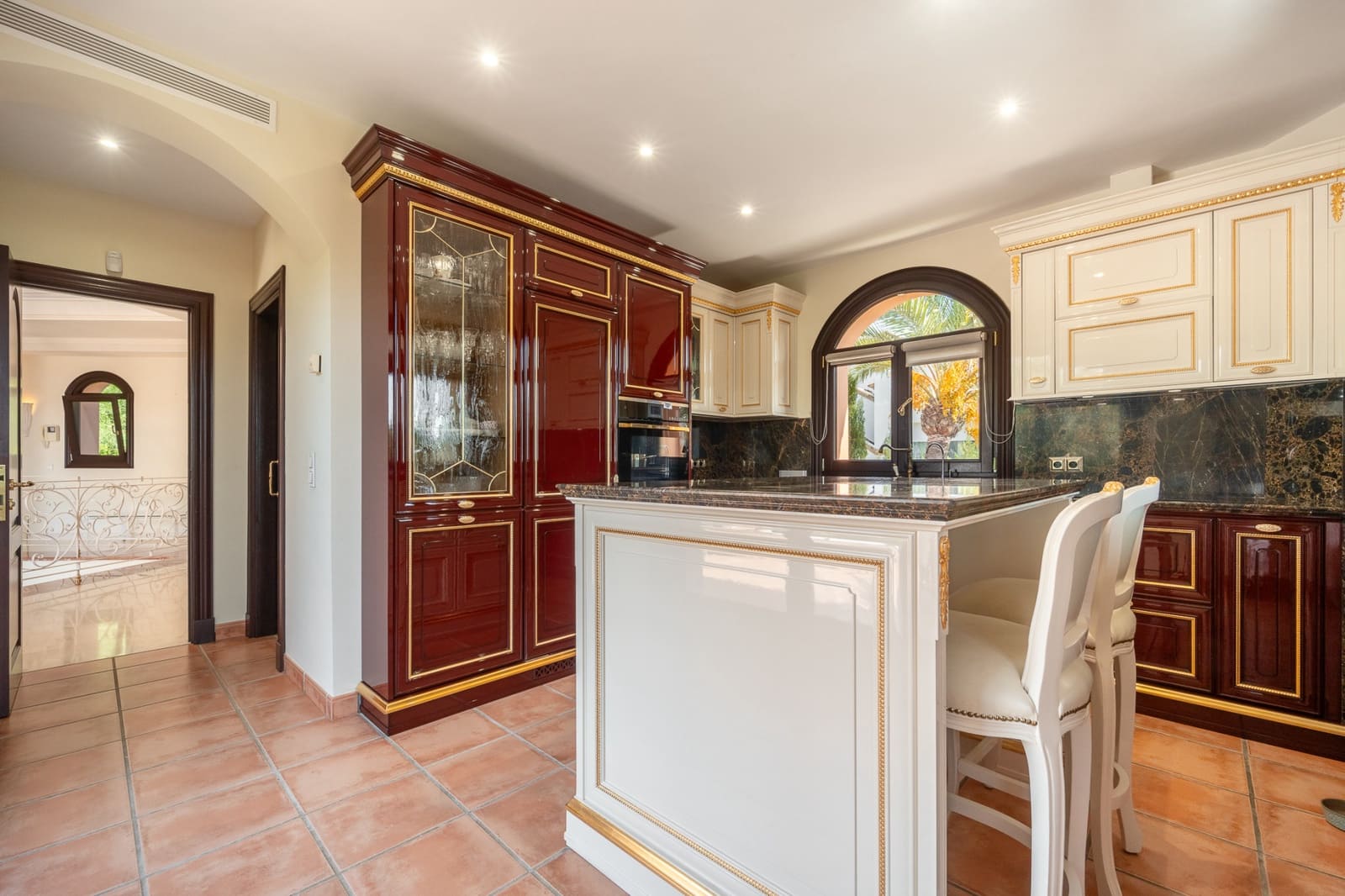 4 chambre Villa/Maison à vendre à Marbella avec piscine garage - 4 900 000 € (Ref: 9540957)