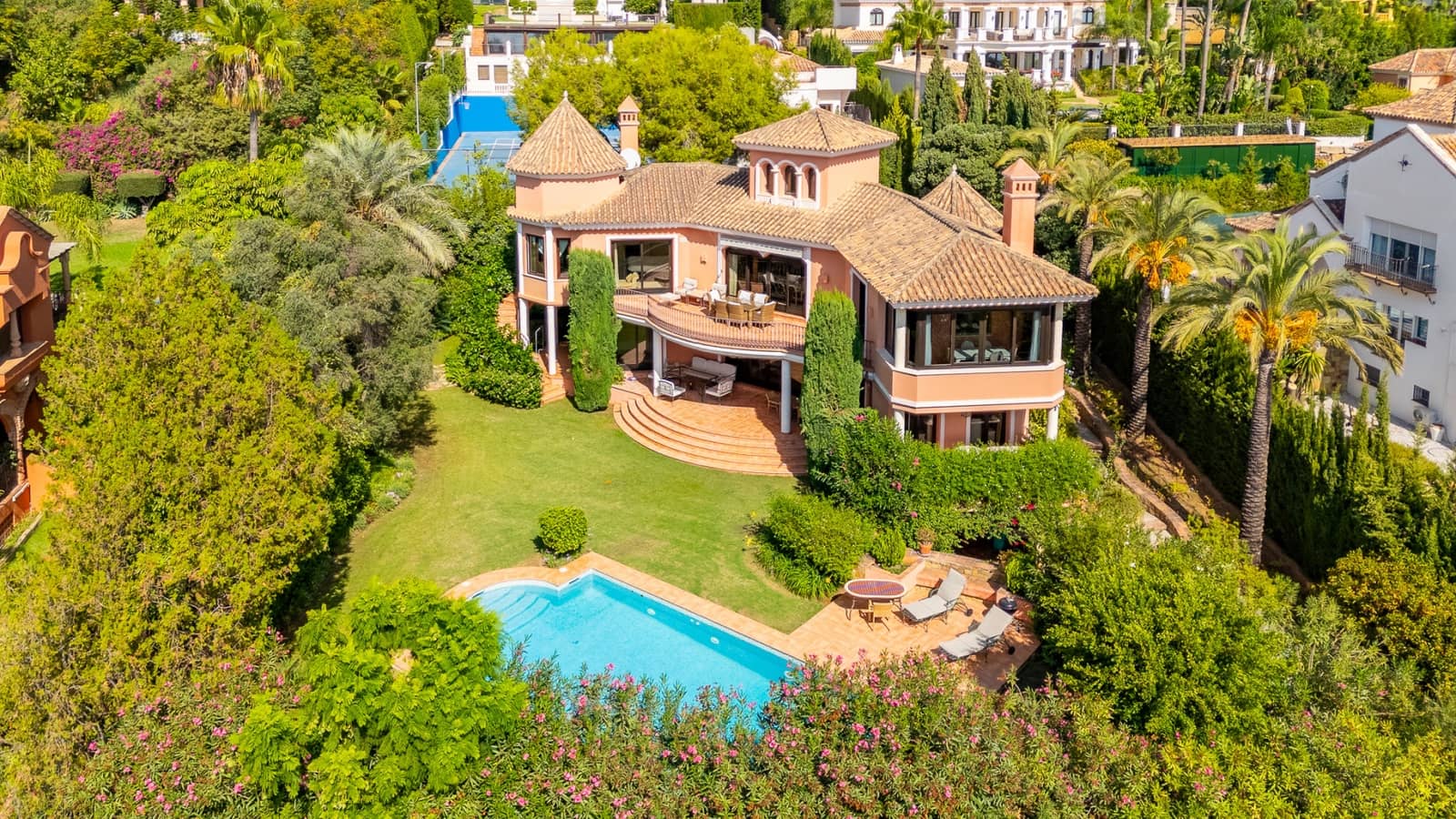 4 chambre Villa/Maison à vendre à Marbella avec piscine garage - 4 900 000 € (Ref: 9540957)