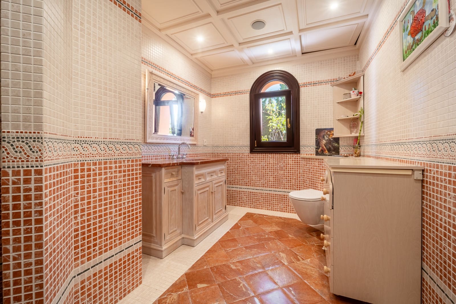 4 bedroom Villa for sale in Marbella with pool garage - € 4,900,000 (Ref: 9540957)