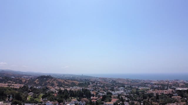 Terrain à Bâtir à vendre à Marbella - 850 000 € (Ref: 9561576)