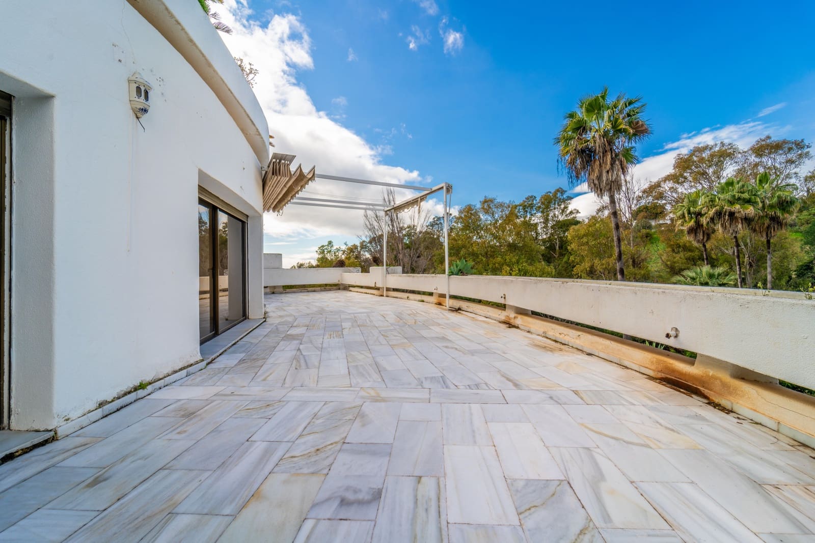 3 slaapkamer Appartement te koop in Marbella met zwembad garage - € 890.000 (Ref: 9564948)