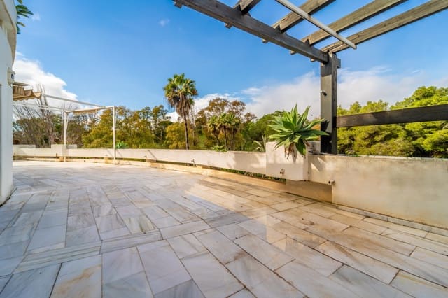 3 sypialnia Apartament na sprzedaż w Marbella z basenem garażem - 890 000 € (Ref: 9564948)