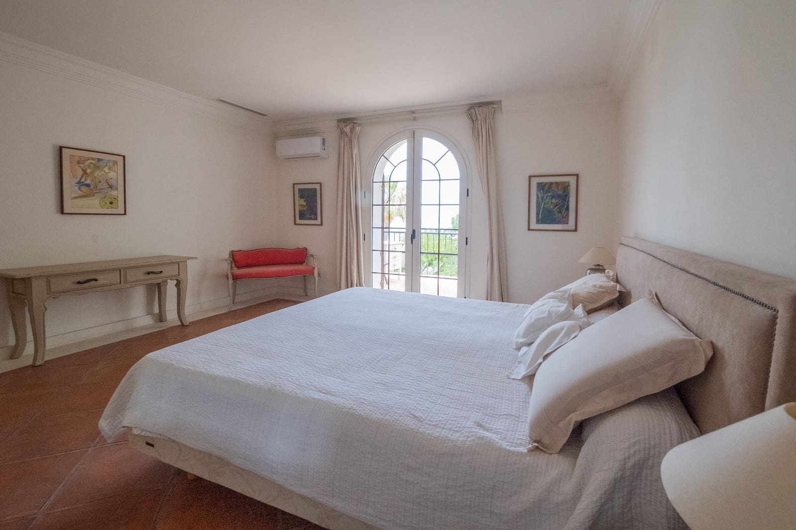 8 soveværelse Villa til salg i El Paraiso med swimmingpool garage - € 11.900.000 (Ref: 9568313)