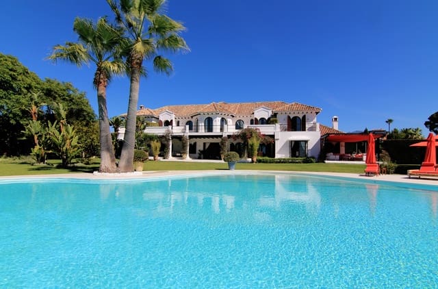 8 Zimmer Villa zu verkaufen in El Paraiso, Estepona mit Pool Garage - 11.900.000 € (Ref: 9568313)