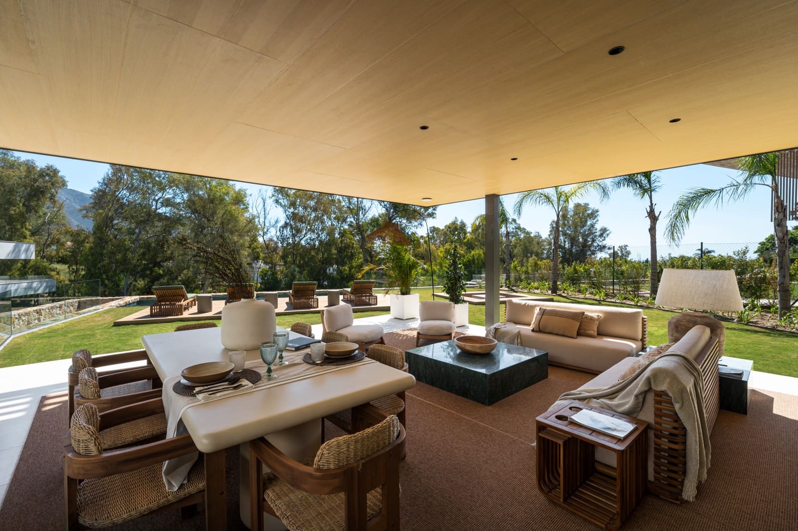 4 sypialnia Willa na sprzedaż w Marbella z basenem garażem - 4 750 000 € (Ref: 9568314)