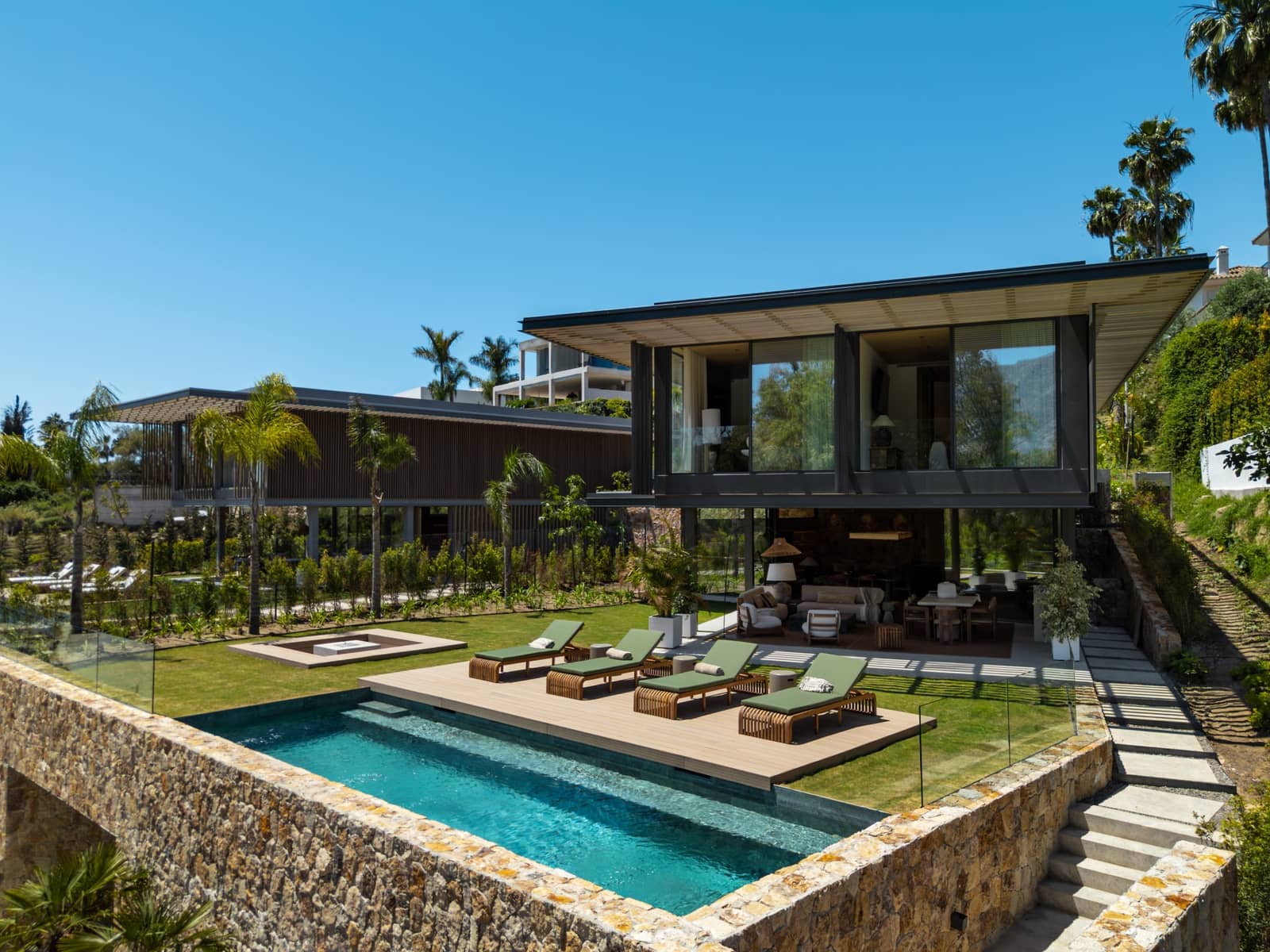 4 sypialnia Willa na sprzedaż w Marbella z basenem garażem - 4 750 000 € (Ref: 9568314)