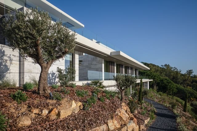 7 soverom Villa til salgs i Sotogrande, San Roque med svømmebasseng garasje - € 14 900 000 (Ref: 9574432)