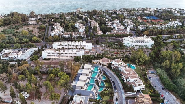 4 makuuhuone Huoneisto myytävänä paikassa Golden Mile, Marbella mukana uima-altaan 
autotalli - 3 450 000 € (Ref: 9594906)