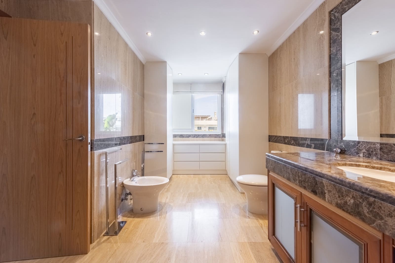 4 slaapkamer Penthouse te koop in Marbella met zwembad garage - € 3.950.000 (Ref: 9594907)