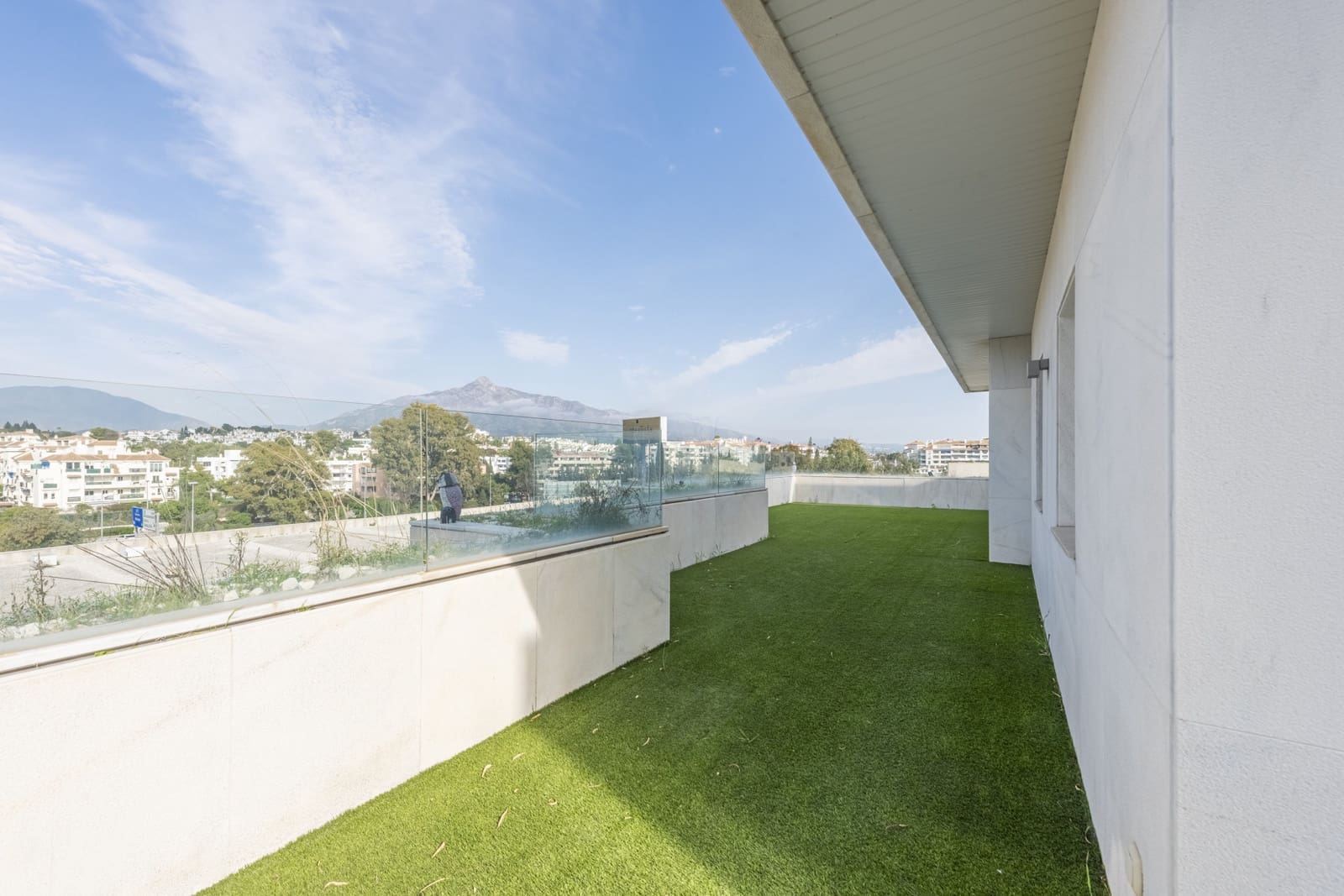 4 slaapkamer Penthouse te koop in Marbella met zwembad garage - € 3.950.000 (Ref: 9594907)