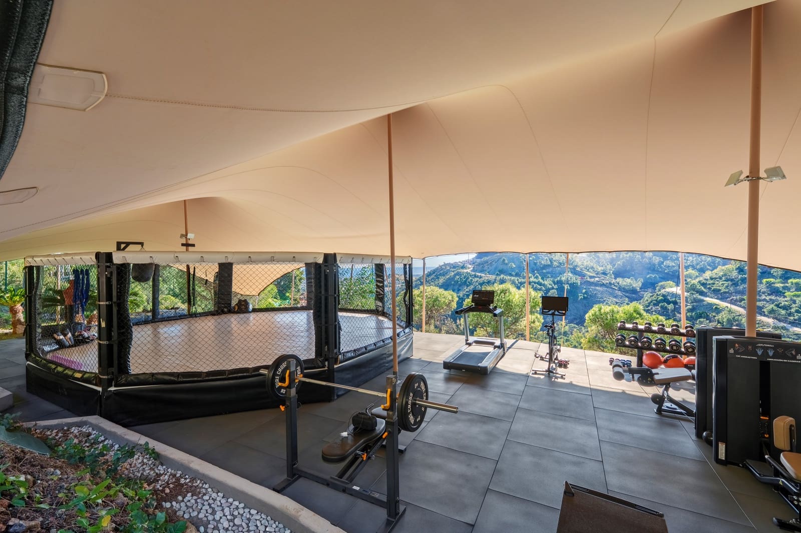 5 bedroom Villa for sale in El Madronal with pool garage - € 8,995,000 (Ref: 9604842)