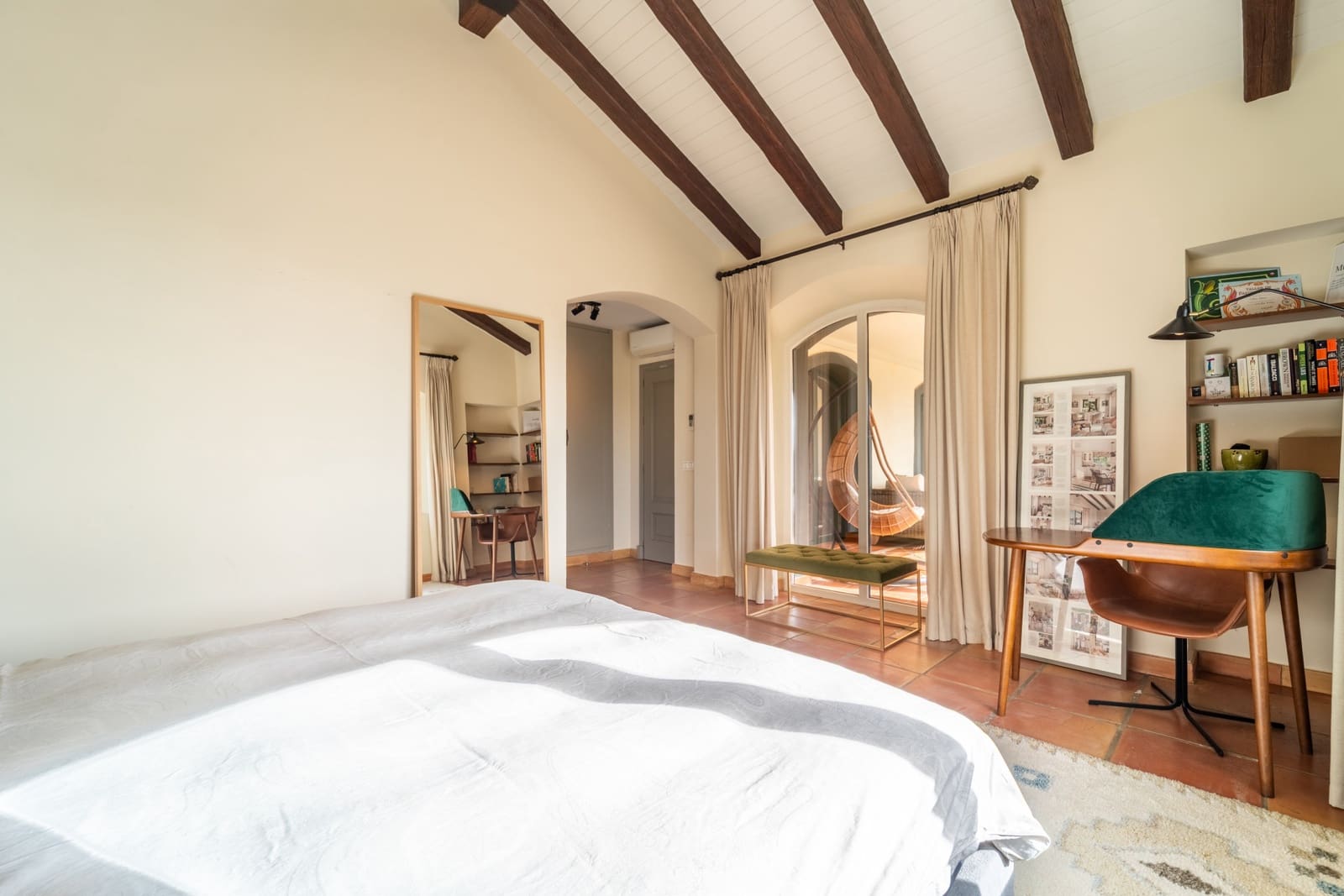 4 bedroom Villa for sale in Marbella with pool garage - € 2,490,000 (Ref: 9604843)