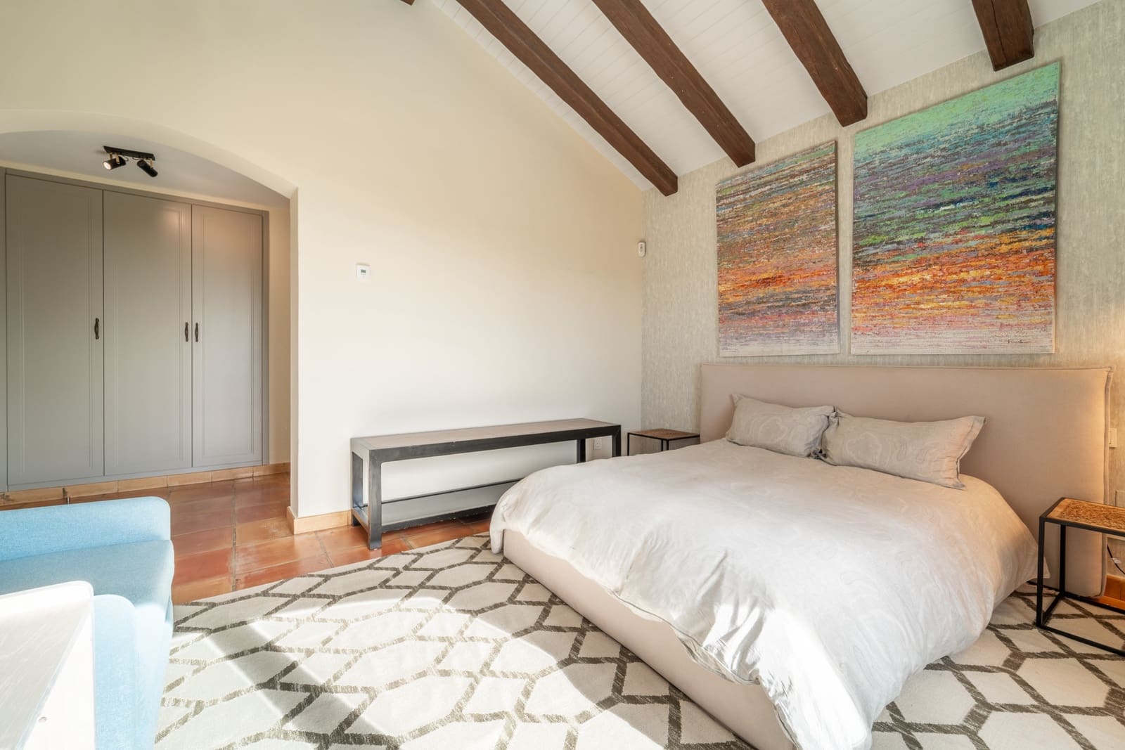4 bedroom Villa for sale in Marbella with pool garage - € 2,490,000 (Ref: 9604843)