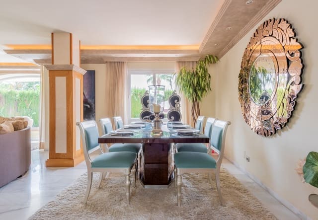 4 sovrum Villa till salu i Marbella med pool garage - 2 990 000 € (Ref: 9629908)