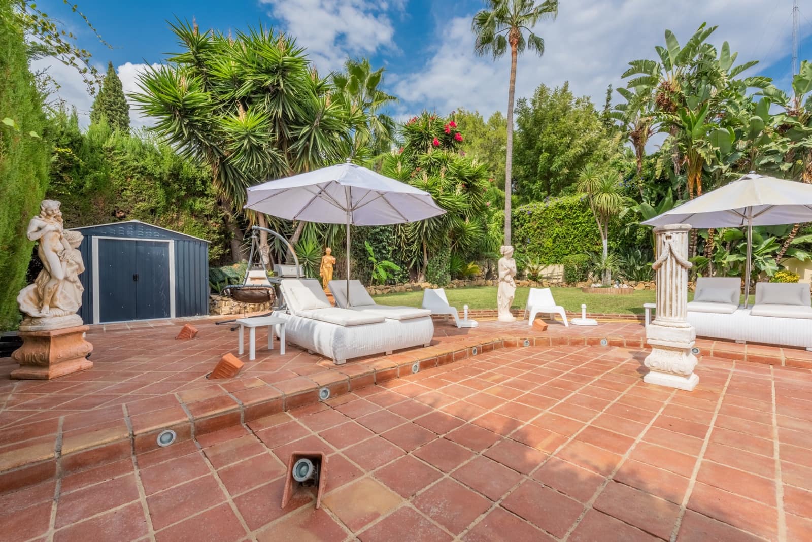 4 sovrum Villa till salu i Marbella med pool garage - 2 990 000 € (Ref: 9629908)