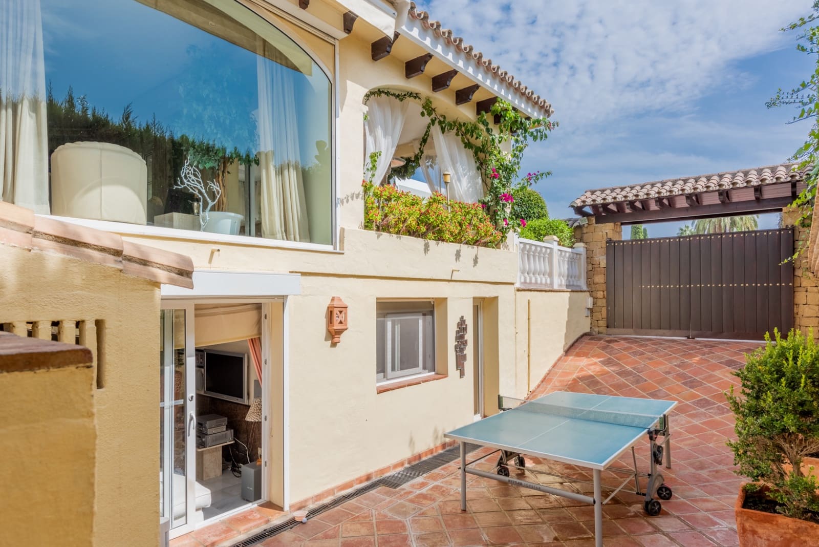 4 sovrum Villa till salu i Marbella med pool garage - 2 990 000 € (Ref: 9629908)