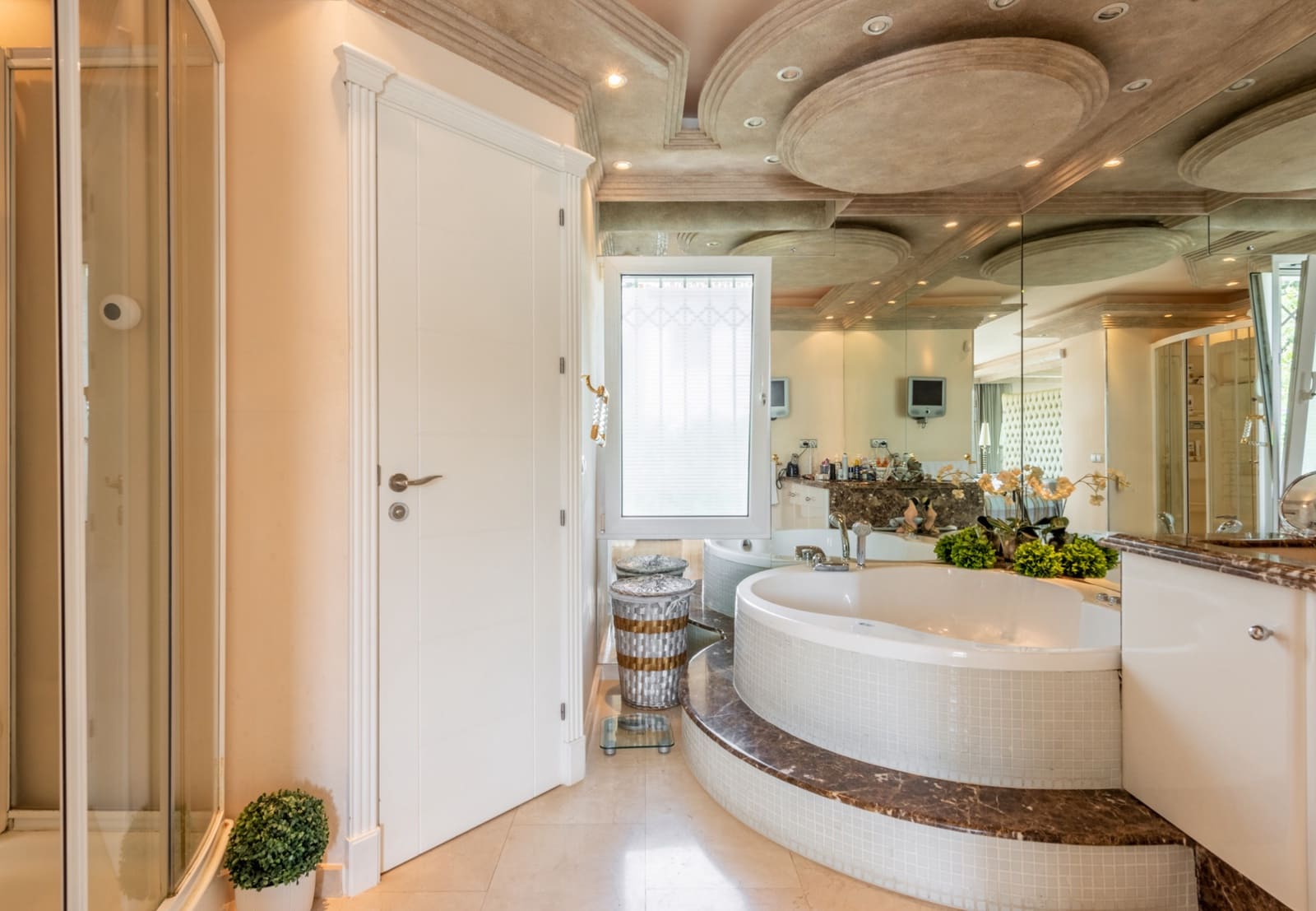 4 sovrum Villa till salu i Marbella med pool garage - 2 990 000 € (Ref: 9629908)