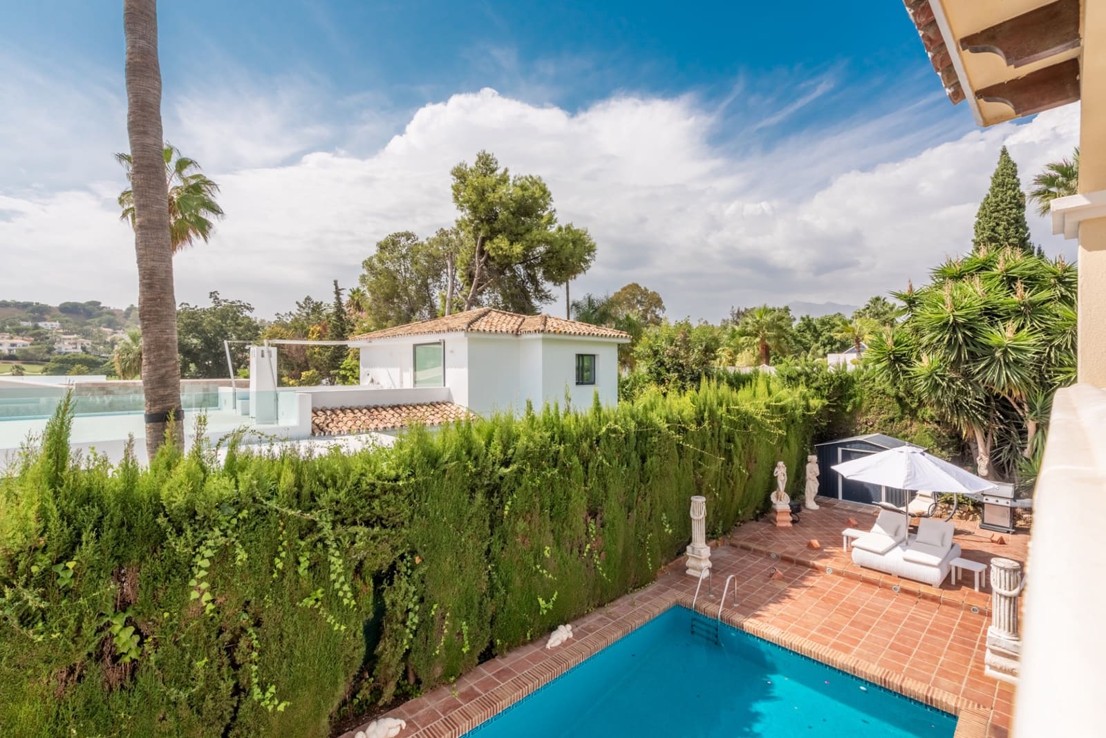 4 sovrum Villa till salu i Marbella med pool garage - 2 990 000 € (Ref: 9629908)