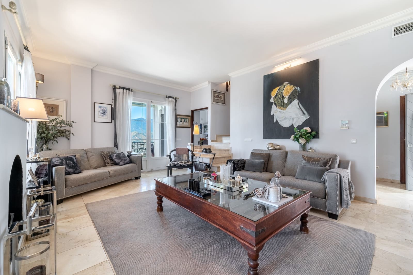 4 soverom Villa til salgs i Istan med svømmebasseng garasje - € 1 750 000 (Ref: 9637300)