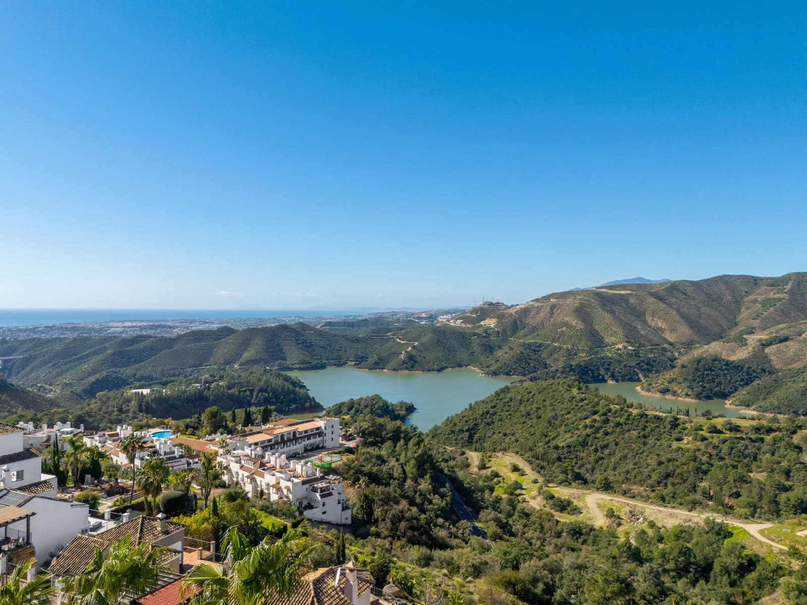 4 soverom Villa til salgs i Istan med svømmebasseng garasje - € 1 750 000 (Ref: 9637300)