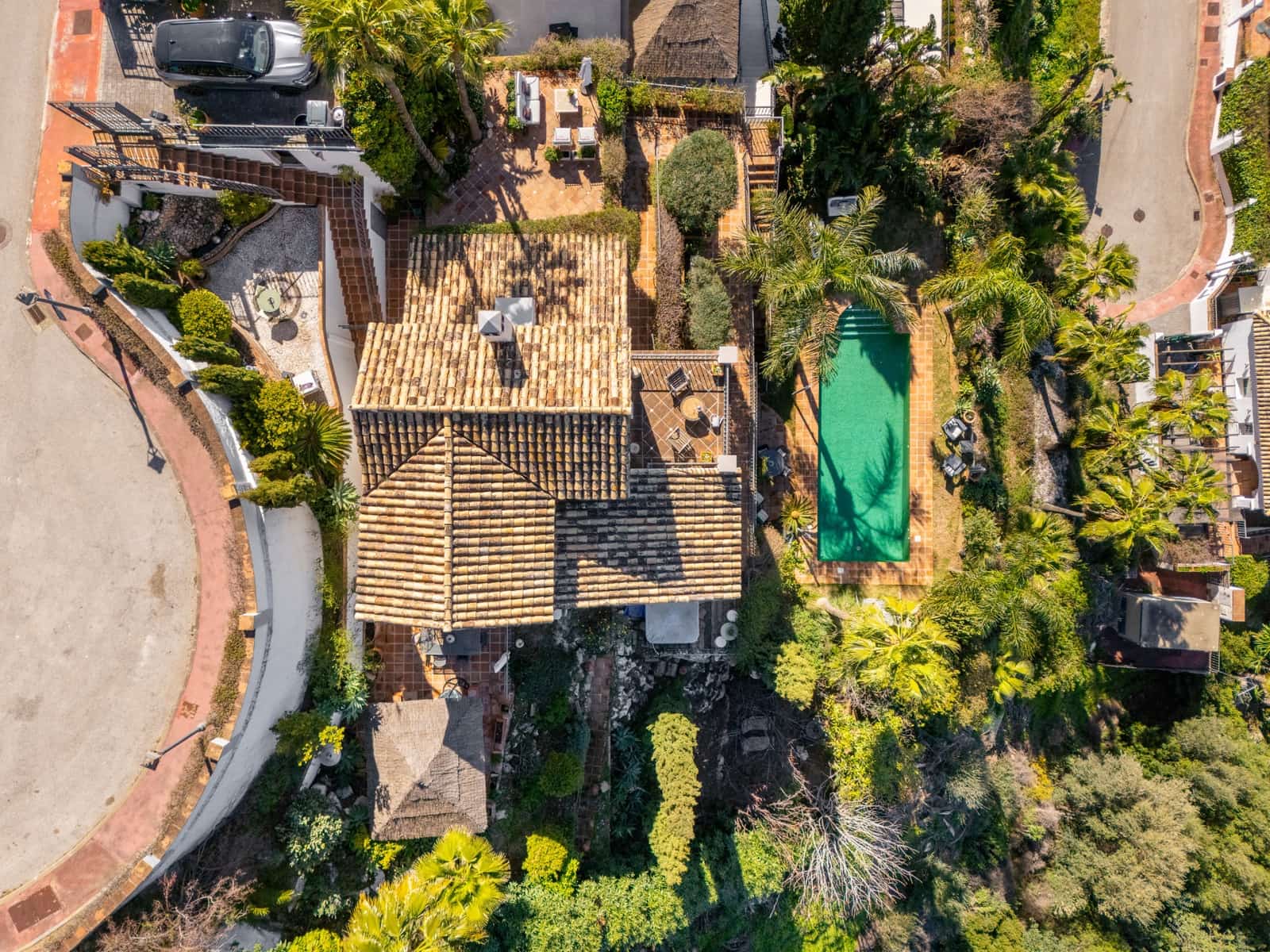 4 soverom Villa til salgs i Istan med svømmebasseng garasje - € 1 750 000 (Ref: 9637300)