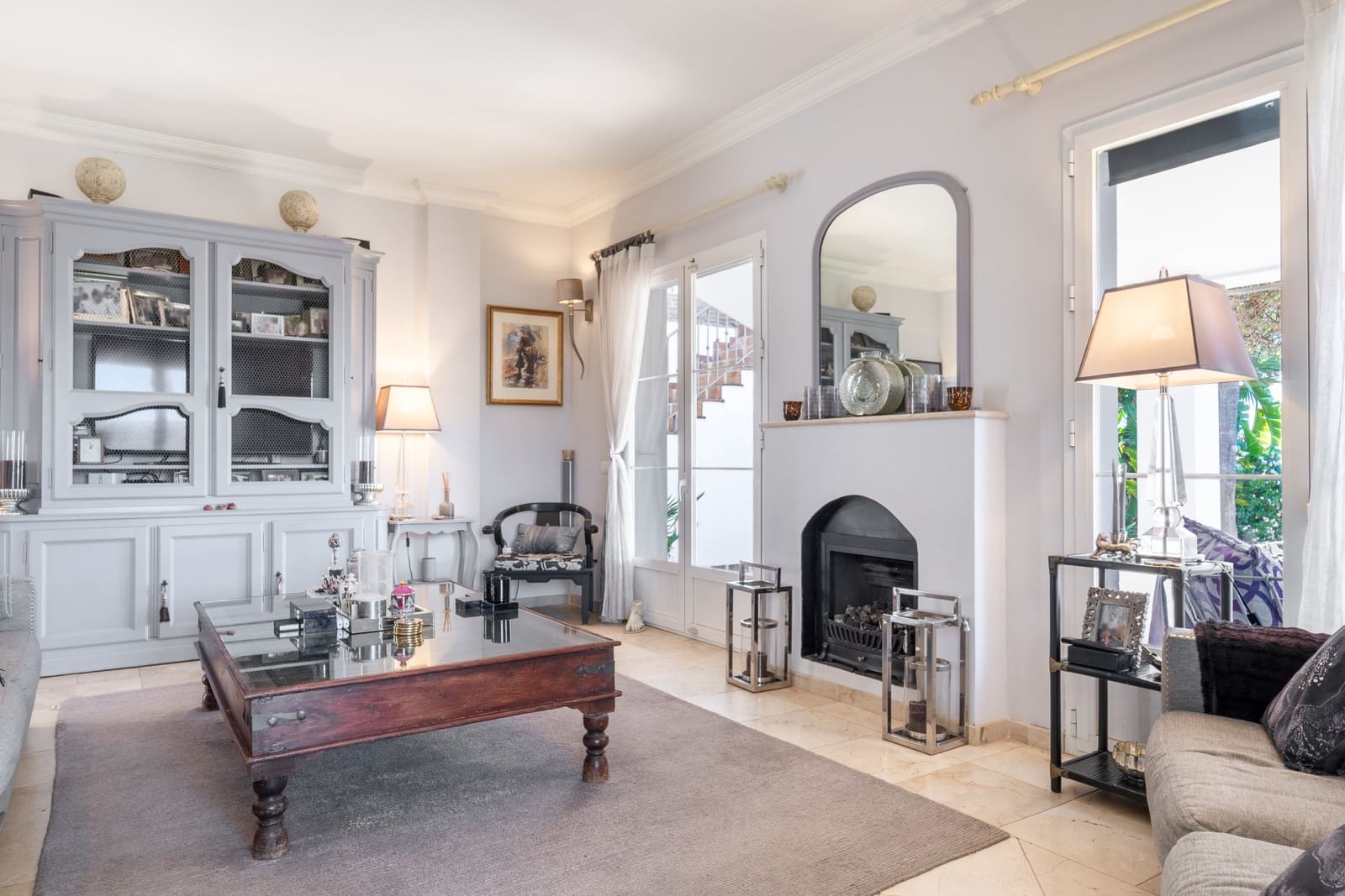 4 soveværelse Villa til salg i Istan med swimmingpool garage - € 1.750.000 (Ref: 9637300)
