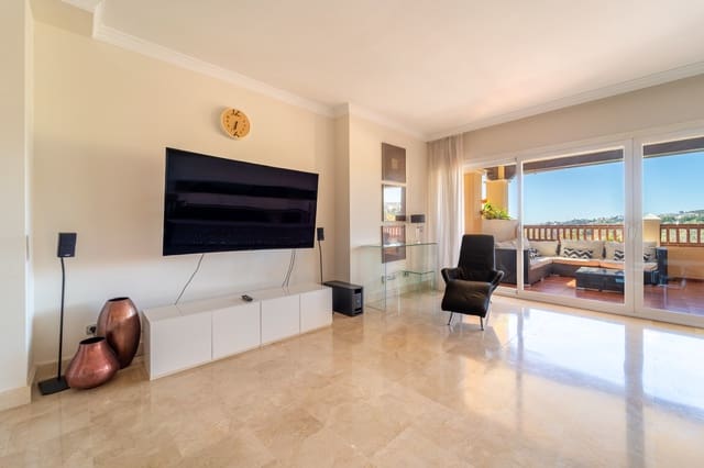2 bedroom Apartment for sale in Estepona with pool garage - € 499,000 (Ref: 9647945)