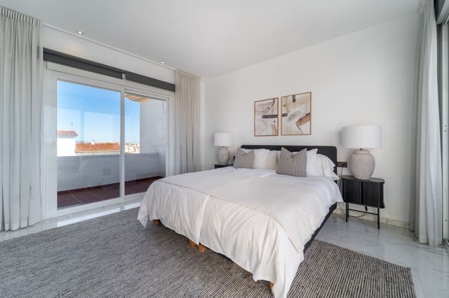 3 slaapkamer Penthouse te koop in Marbella met zwembad garage - € 1.595.000 (Ref: 9647946)