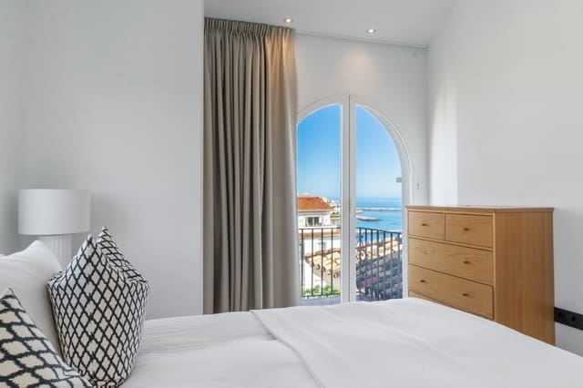 3 slaapkamer Penthouse te koop in Marbella met zwembad garage - € 1.595.000 (Ref: 9647946)