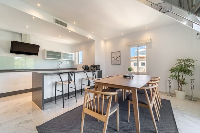 3 soveværelse Penthouse til salg i Marbella med swimmingpool garage - € 1.595.000 (Ref: 9647946)