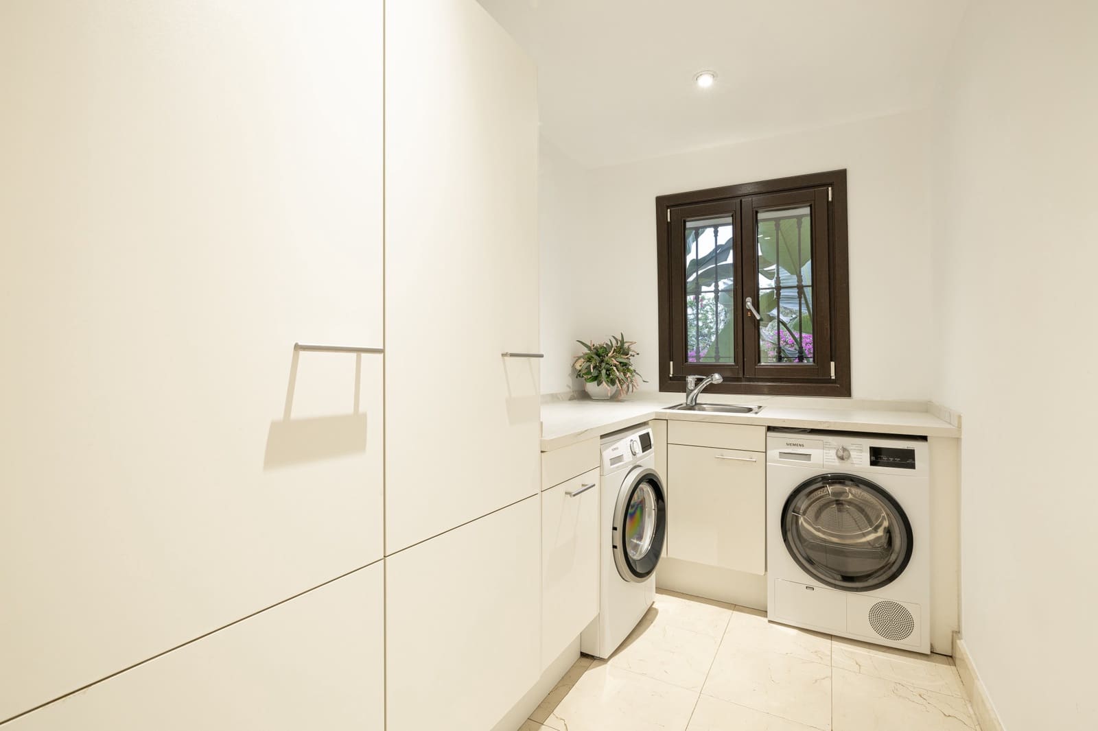 6 camera da letto Villa da affitare come casa vacanza in Guadalmina con piscina garage - 12.000 € (Rif: 9650821)