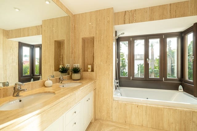 6 camera da letto Villa da affitare come casa vacanza in Guadalmina Baja, Marbella con piscina garage - 12.000 € (Rif: 9650821)