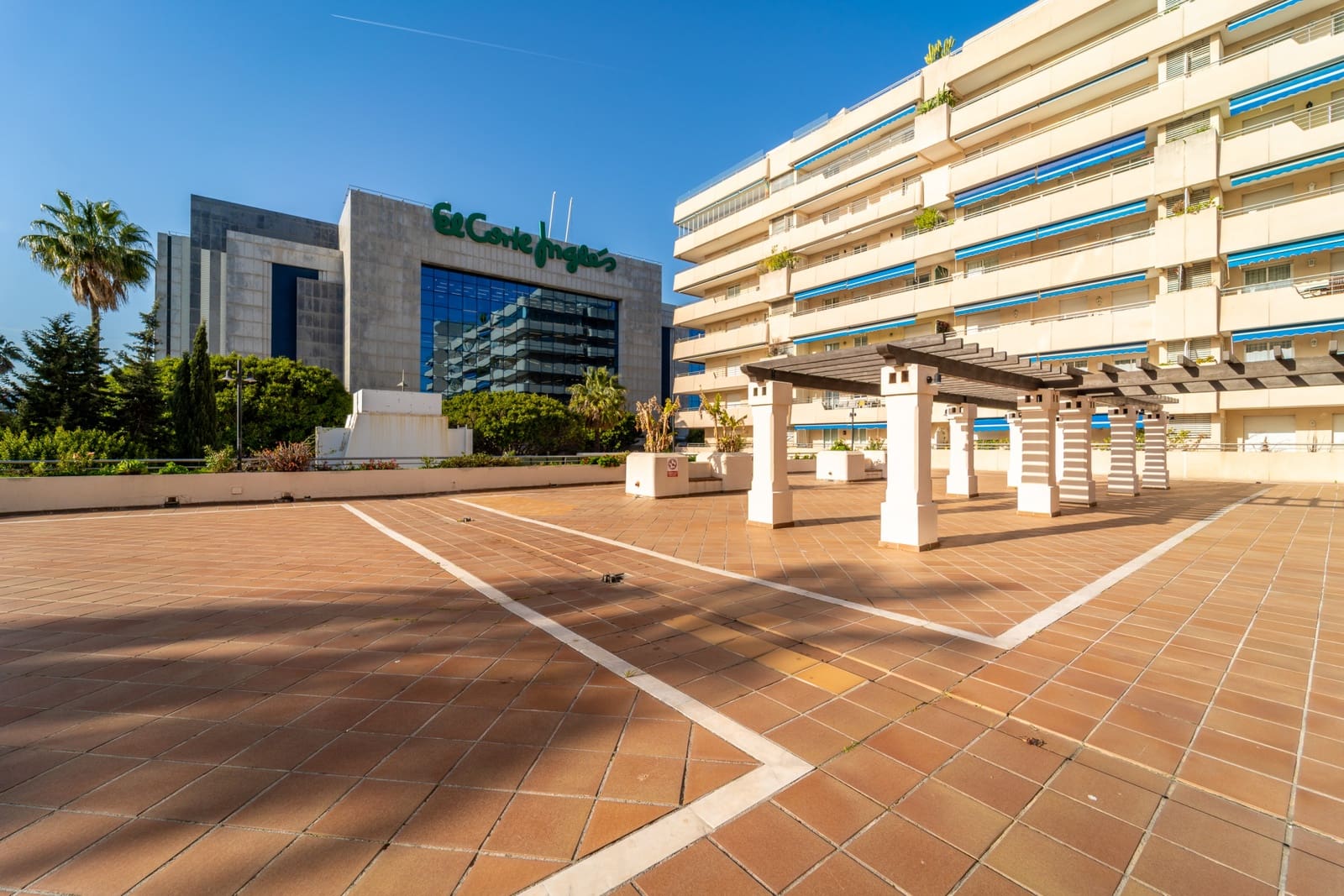 3 sovrum Lägenhet till salu i Marbella med pool garage - 995 000 € (Ref: 9651711)