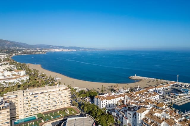 3 chambre Appartement à vendre à Marbella avec piscine garage - 880 000 € (Ref: 9651711)