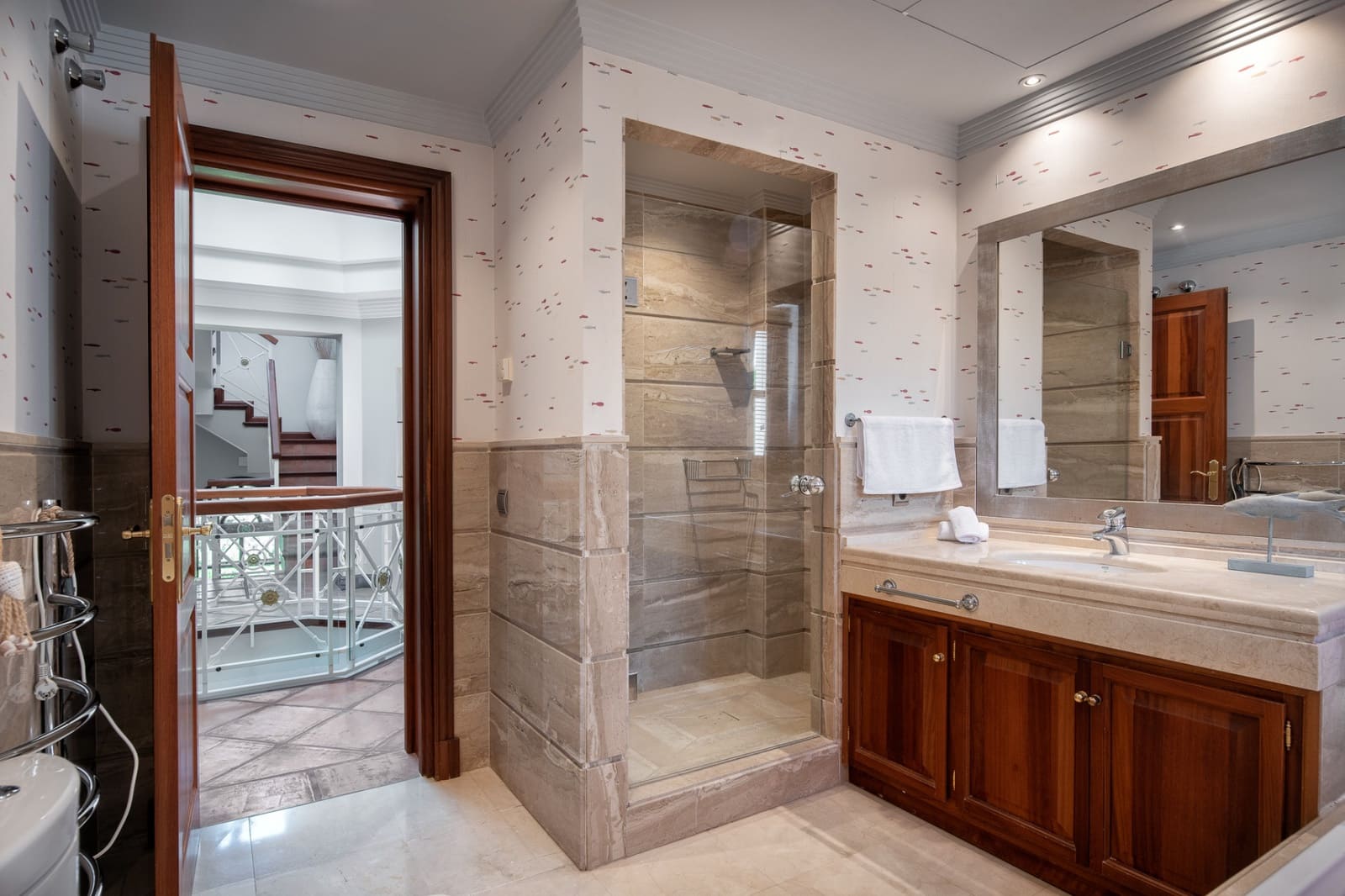 5 bedroom Villa for sale in Marbella with pool garage - € 4,500,000 (Ref: 9651712)