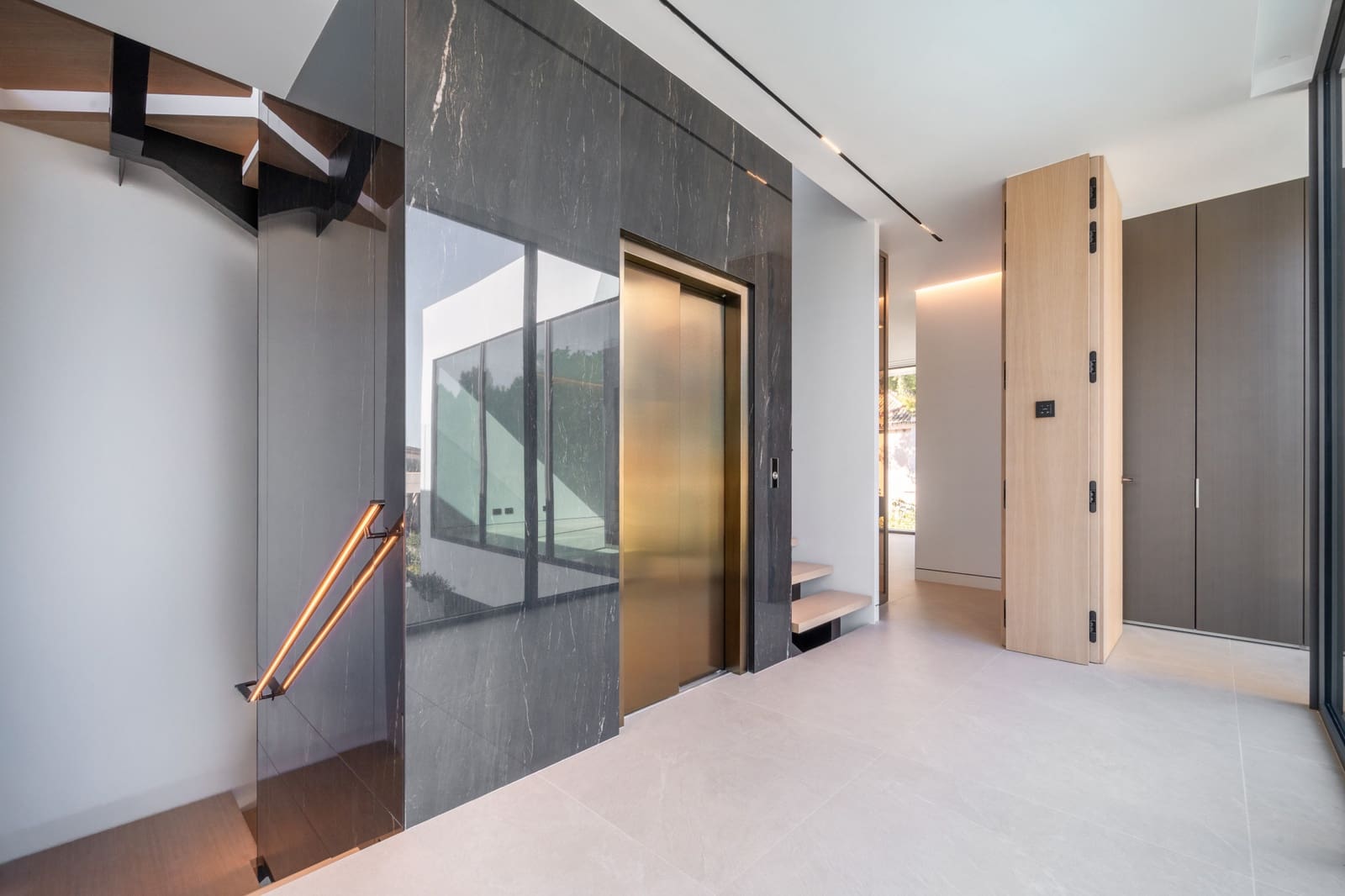 3 soveværelse Villa til salg i Marbella med swimmingpool garage - € 5.950.000 (Ref: 9655863)