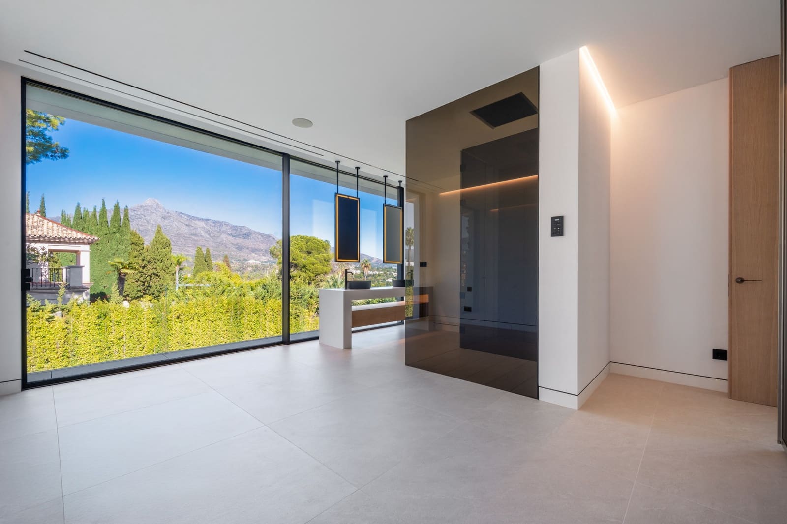 3 soveværelse Villa til salg i Marbella med swimmingpool garage - € 5.950.000 (Ref: 9655863)