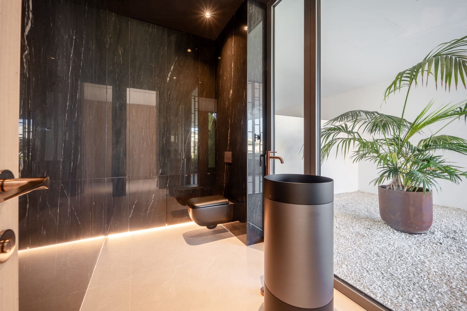 3 soveværelse Villa til salg i Marbella med swimmingpool garage - € 5.950.000 (Ref: 9655863)