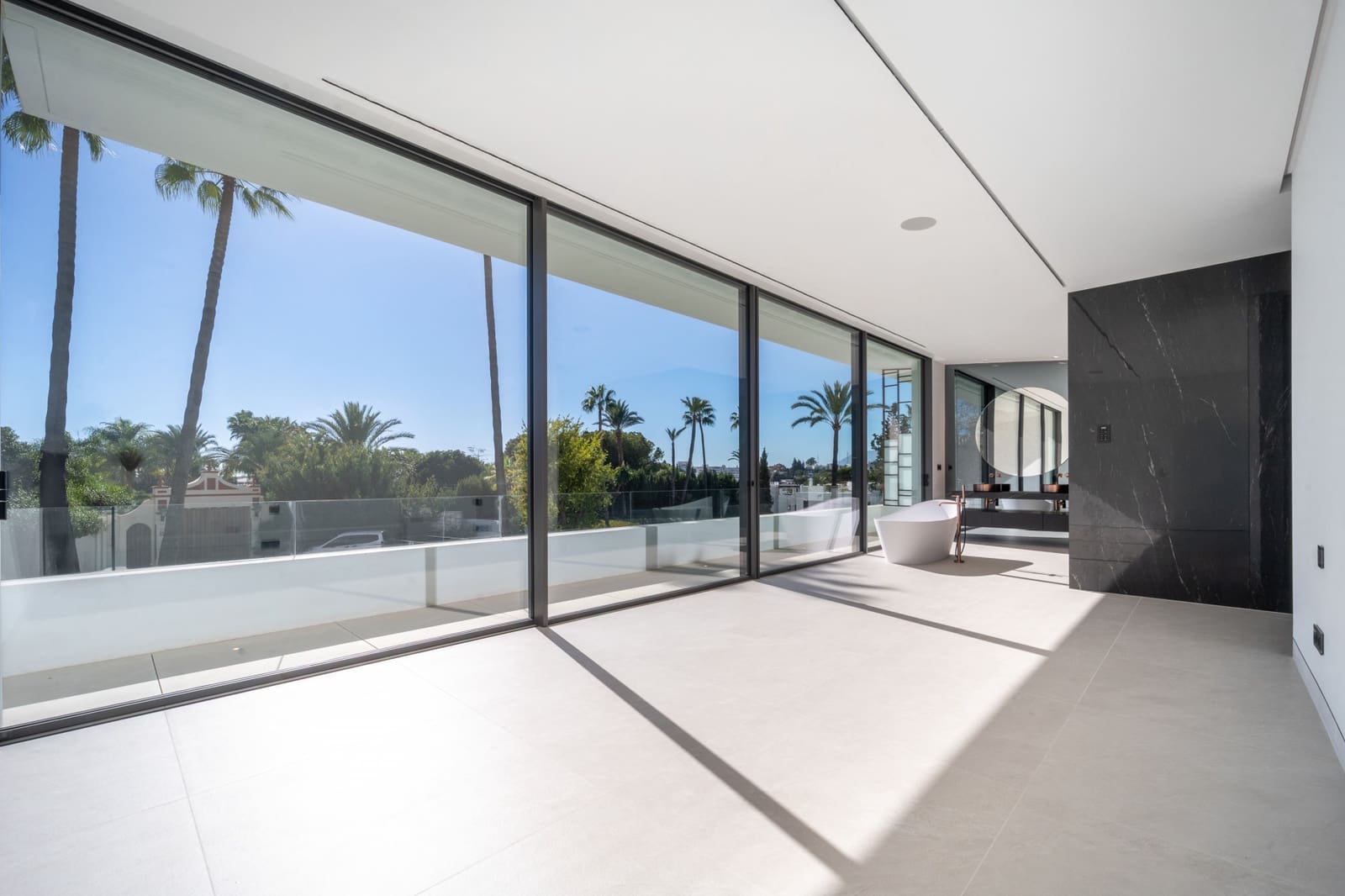 3 soveværelse Villa til salg i Marbella med swimmingpool garage - € 5.950.000 (Ref: 9655863)