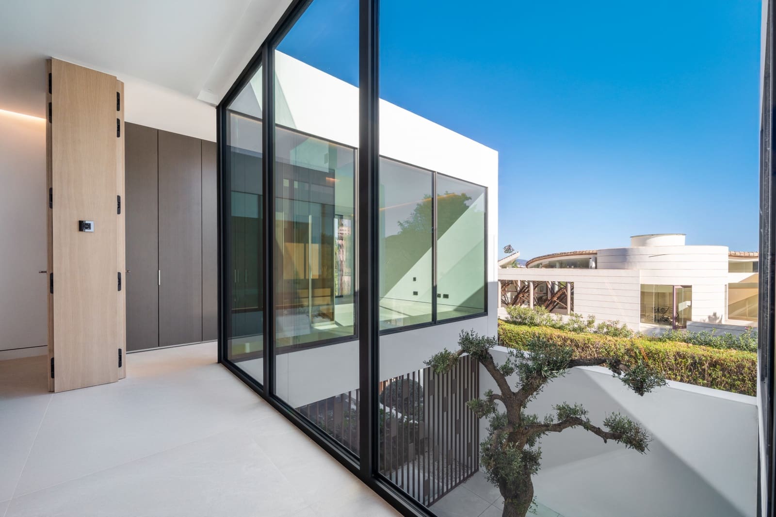 3 soveværelse Villa til salg i Marbella med swimmingpool garage - € 5.950.000 (Ref: 9655863)