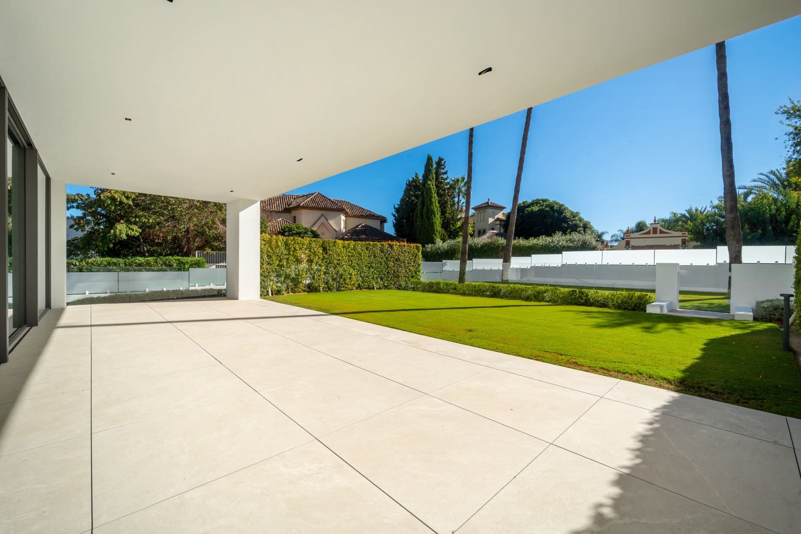 3 soveværelse Villa til salg i Marbella med swimmingpool garage - € 5.950.000 (Ref: 9655863)